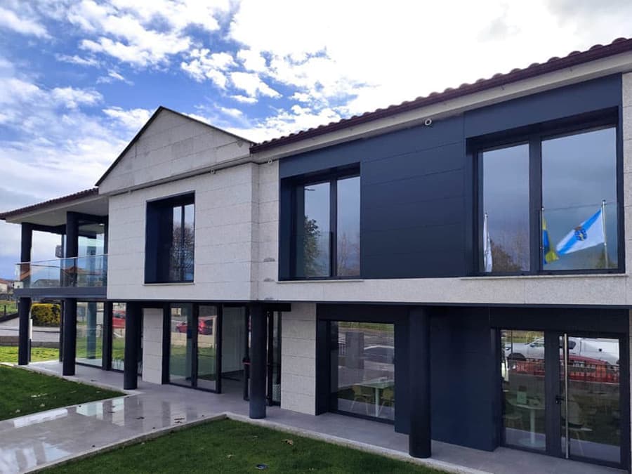 Descubre nuestro centro cultural, el corazón social de Pazos de Borbén